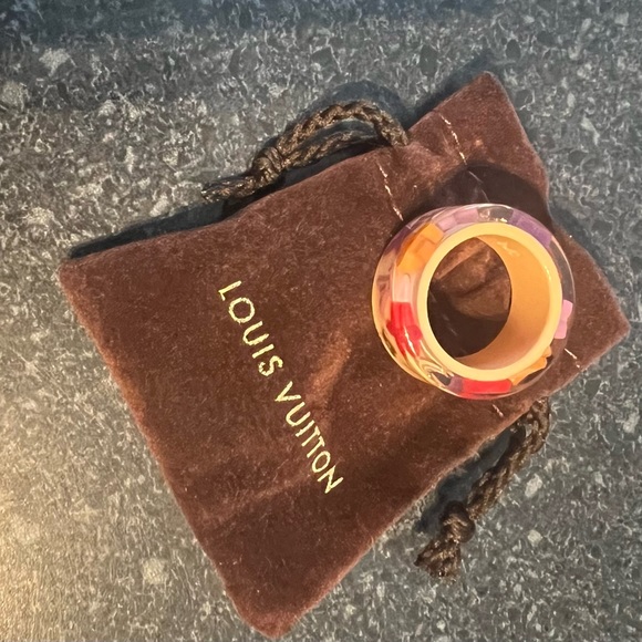 Authentic! Louis Vuitton Bague Farandole Ring in Size Medium. - Picture 4 of 5